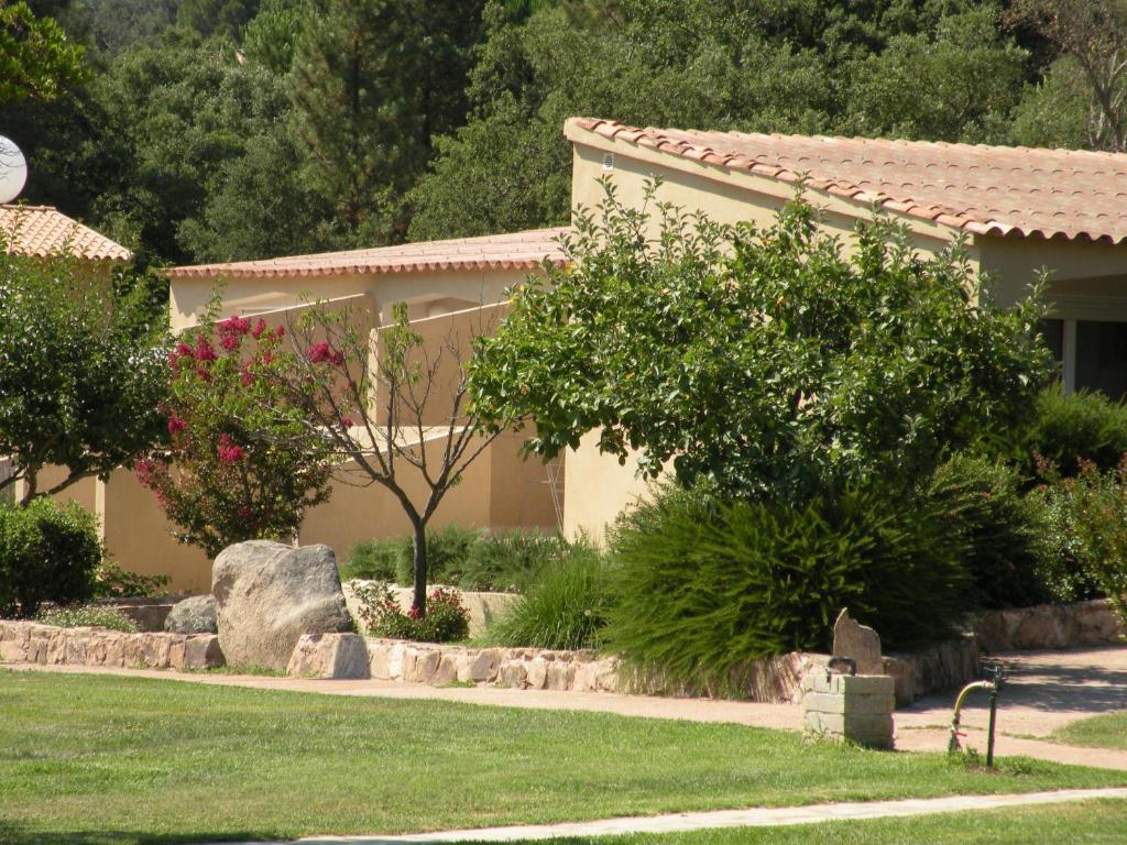 Les Jardins De Santa Giulia Hotel Porto-Vecchio  Buitenkant foto